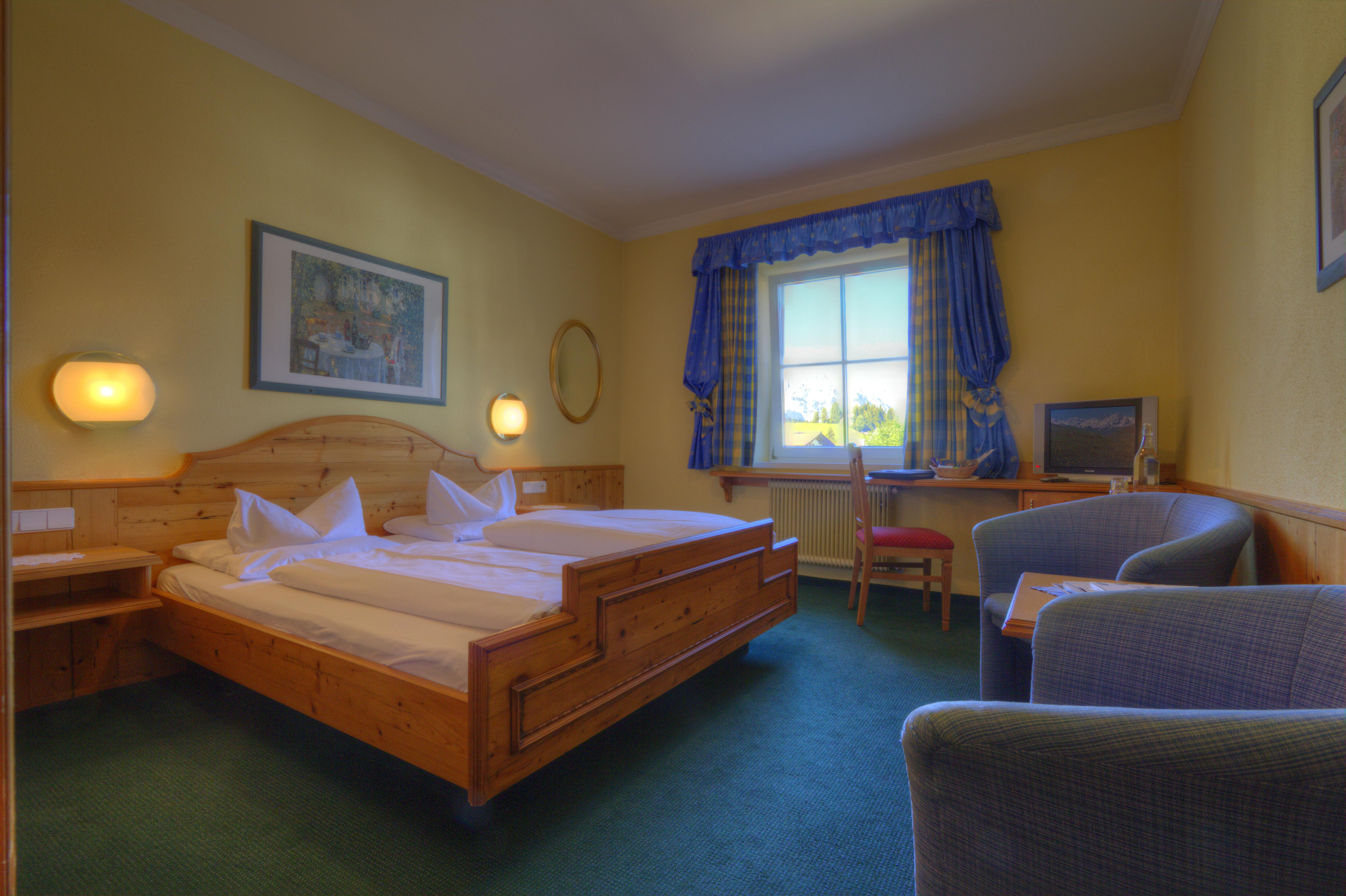 Post Seefeld - Wellnesshotel Tirol เซเฟลด์ อิน ทิโรล ภายนอก รูปภาพ