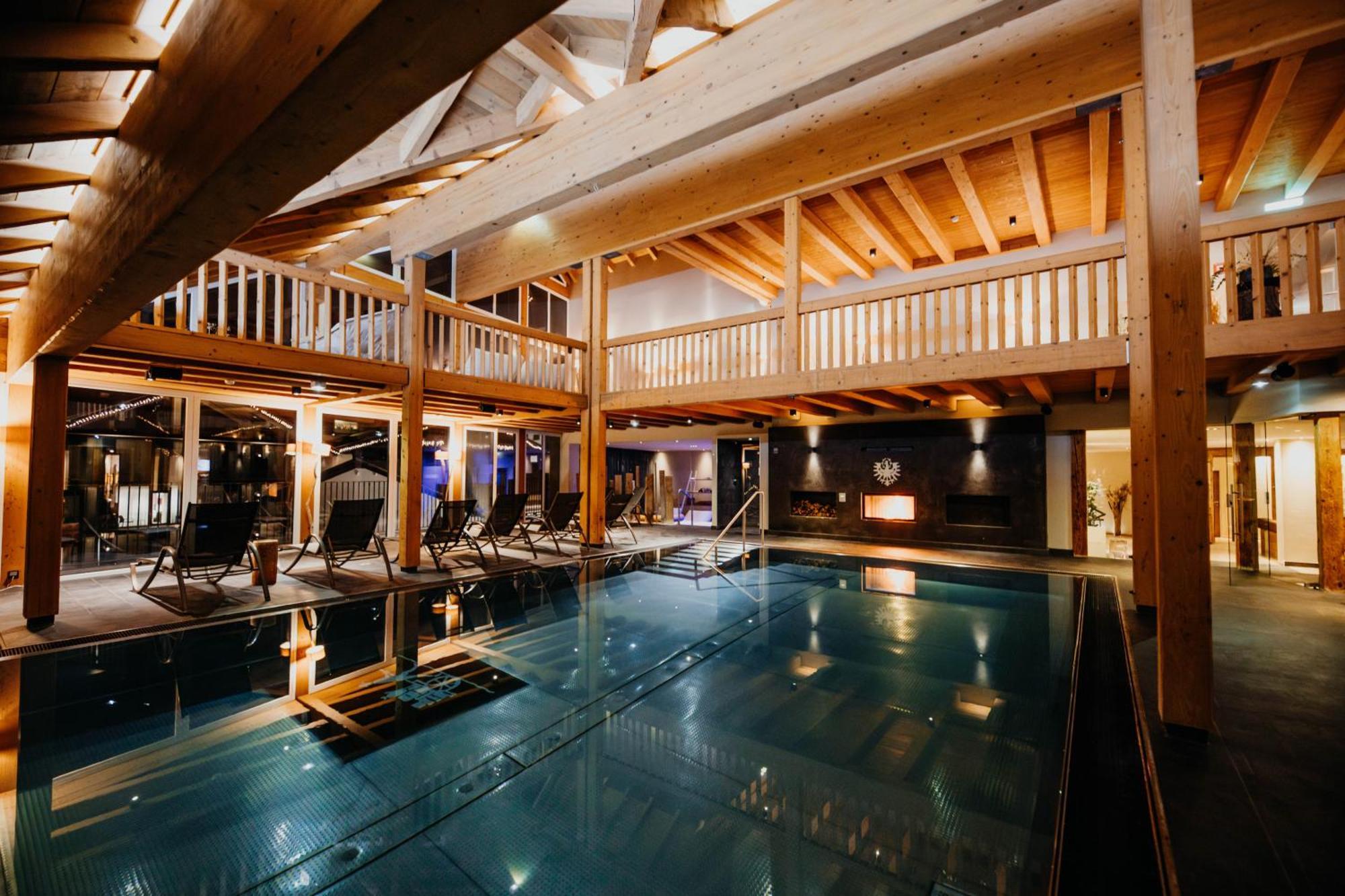 Post Seefeld - Wellnesshotel Tirol เซเฟลด์ อิน ทิโรล ภายนอก รูปภาพ