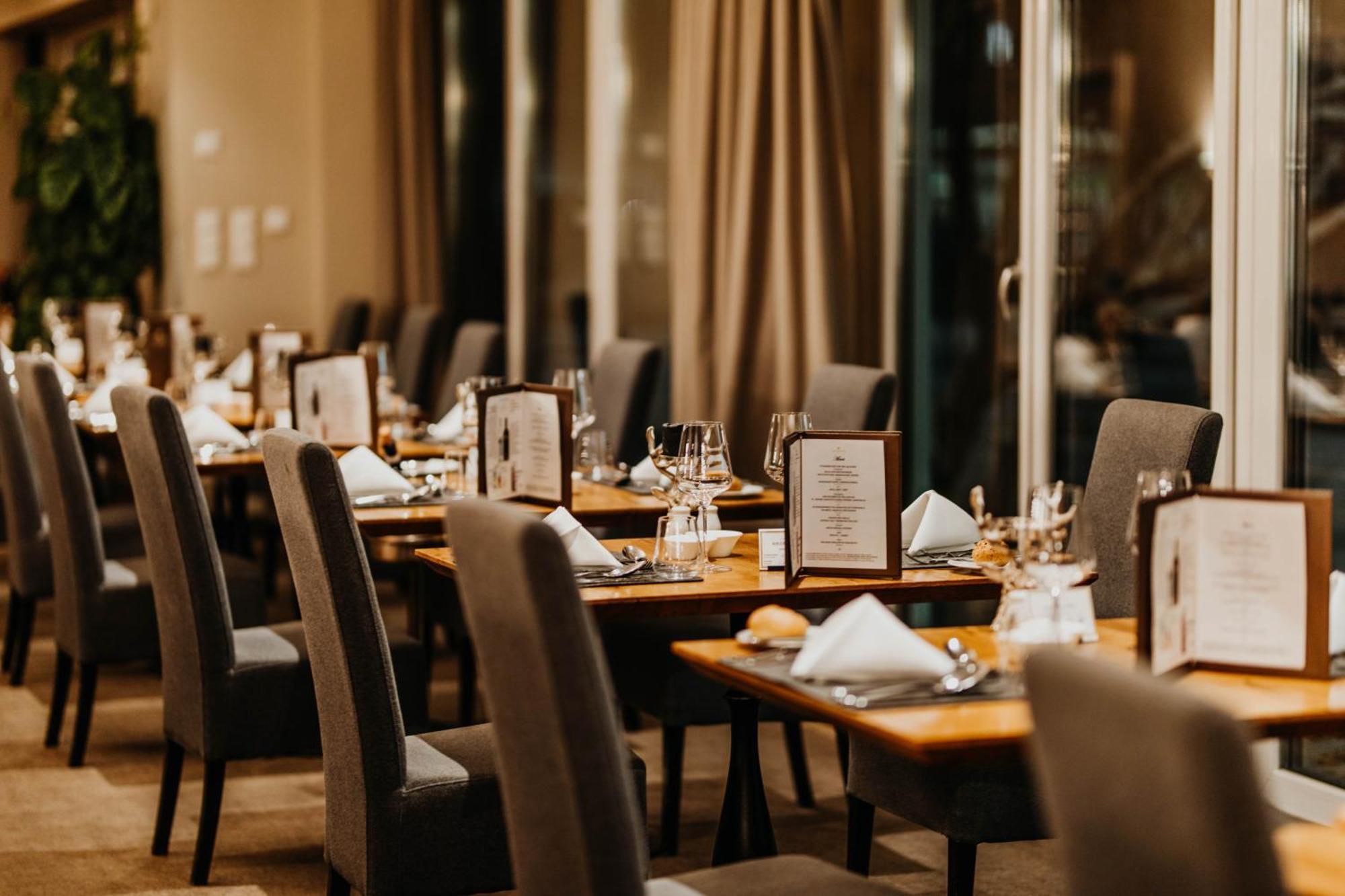 Post Seefeld - Wellnesshotel Tirol เซเฟลด์ อิน ทิโรล ภายนอก รูปภาพ