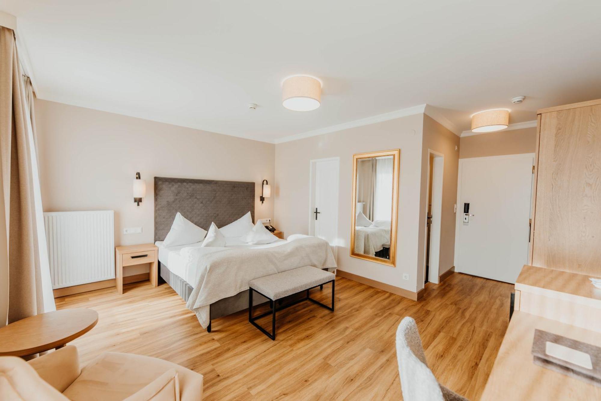 Post Seefeld - Wellnesshotel Tirol เซเฟลด์ อิน ทิโรล ห้อง รูปภาพ